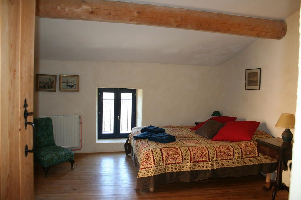 Vila La Salamandre Bleue Chantemerle-lès-Grignan Pokoj fotografie
